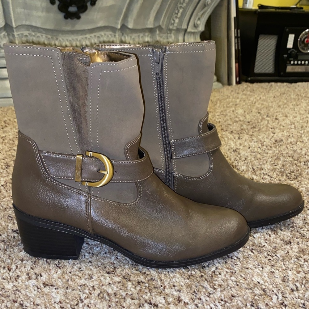 Life Stride Brown and Tan Boots